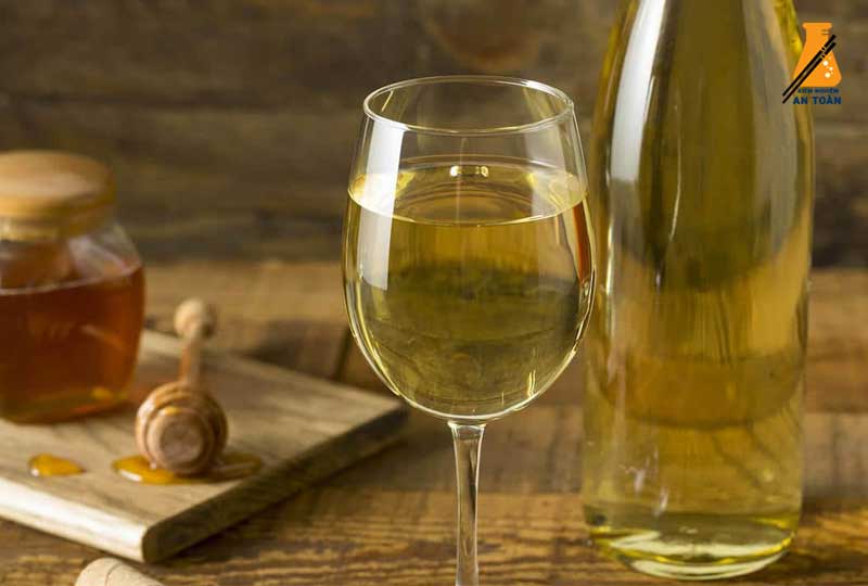 Kiểm nghiệm nước mật ong lên men