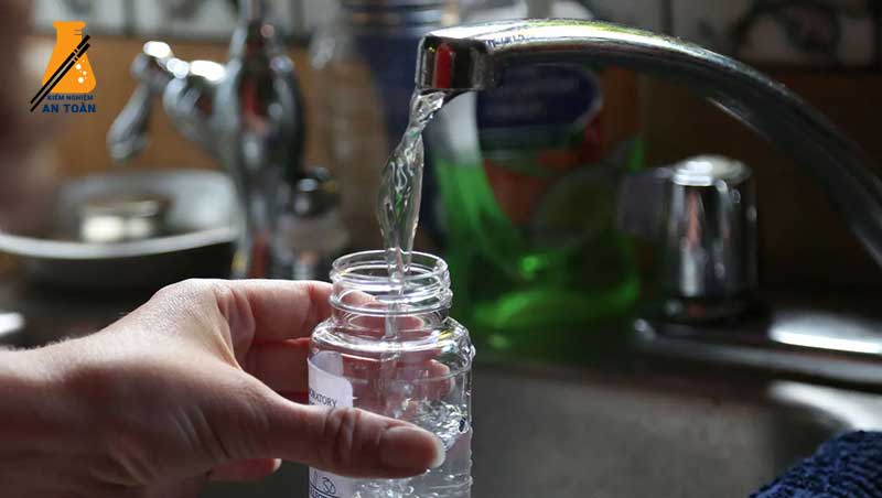 Câu hỏi thường gặp về kiểm tra nước uống